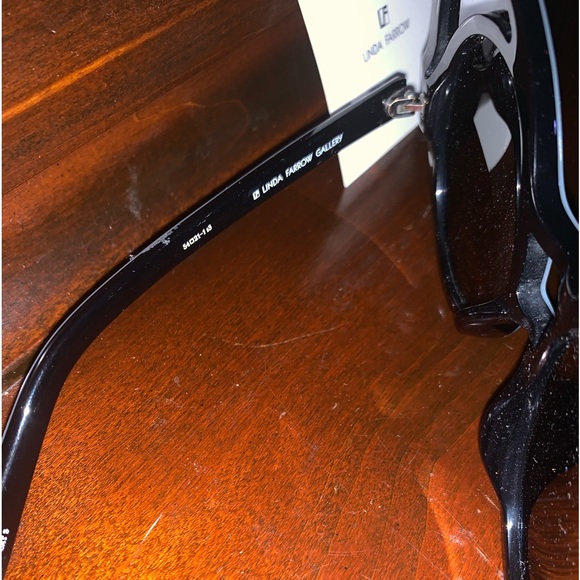 Linda Farrow, RARE, Opalescent Pearl Colored Cat Sunglasses, BNIB - Picture 4 of 6